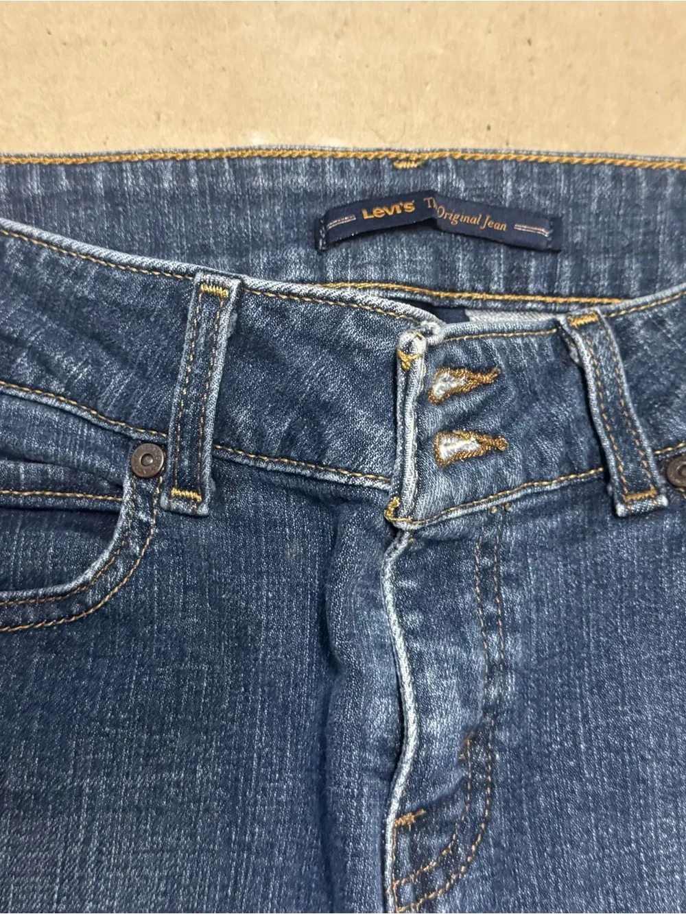 Levi's the original 526 Slender Straight-Leg Jeans — Dark Blue Denim size 6 - Picture 2 of 6